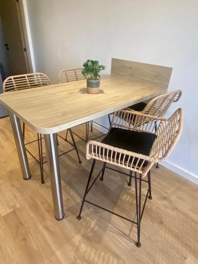 Superbe Appartement Avec Grande Terrasse Carqueiranne Luaran gambar